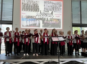 Ein Park der singt für eine friedliche Welt