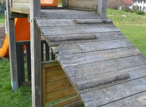 Renovierung des Kinderspielplatzes in Scheidingen