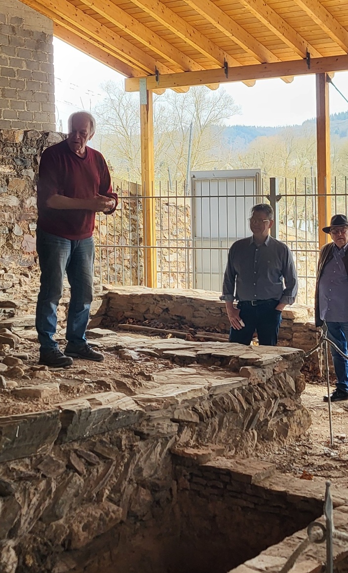 Dacheindeckung für historische Römerkelteranlage