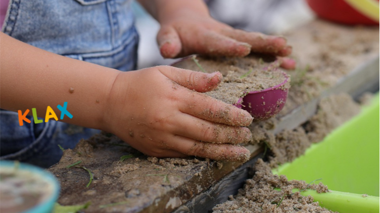 Sand- und Sinnesgarten für Kinderkrippe Kieselstein