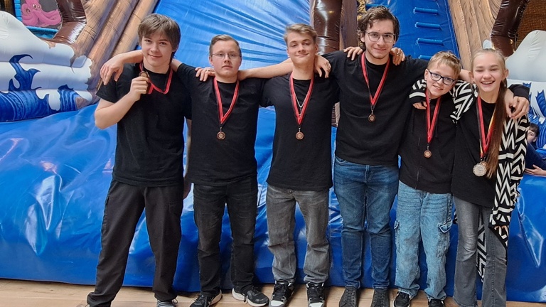 Sportausrüstung für die Jugendabteilung