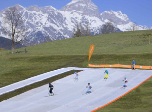 Skischule Straßberg: Textile Skipiste für Kinderskikurse