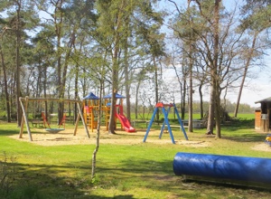 Spielturm für die Kleinen - Spielplatz Am Flüddert