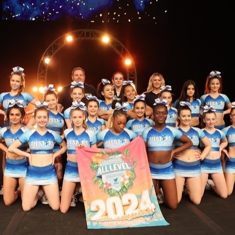Neue Uniformen für die TVC Allstars Cheerleader