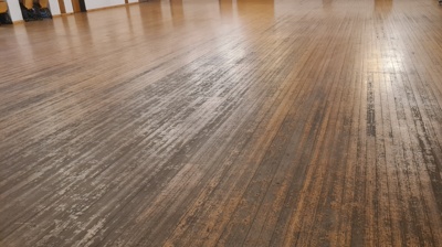 Restauration Fußboden Schützenhalle Hesborn