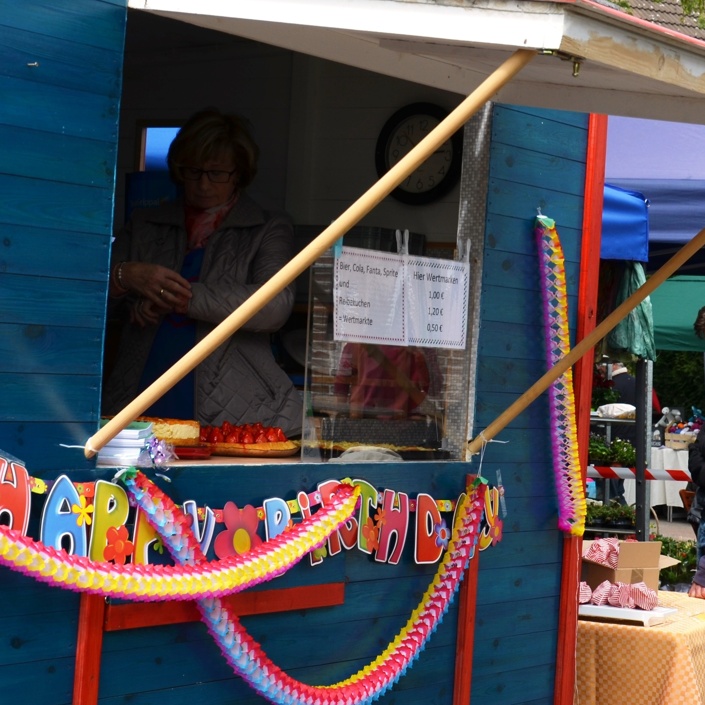 Mehr Sitzplätze für den Dorfmarkt