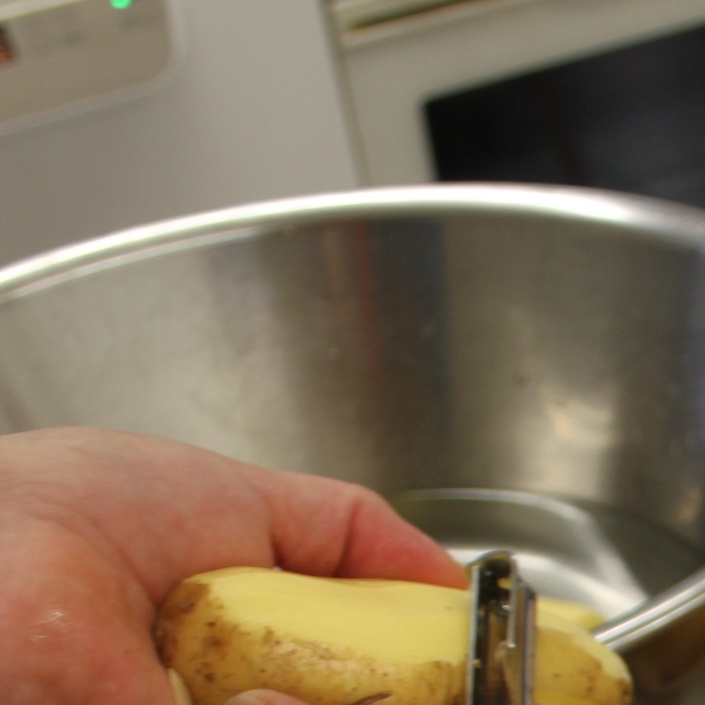 Eine Kartoffelschälmaschine für unsere KiTa