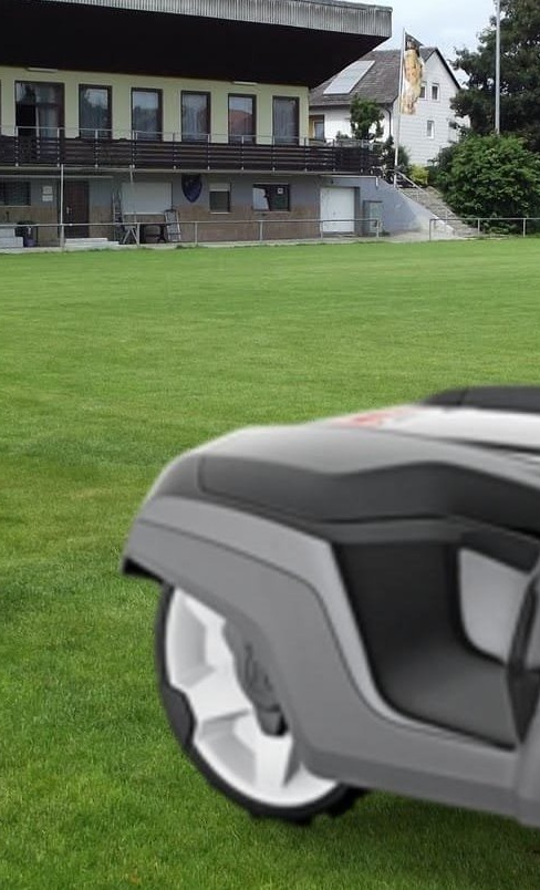 Mähroboter FC Straß