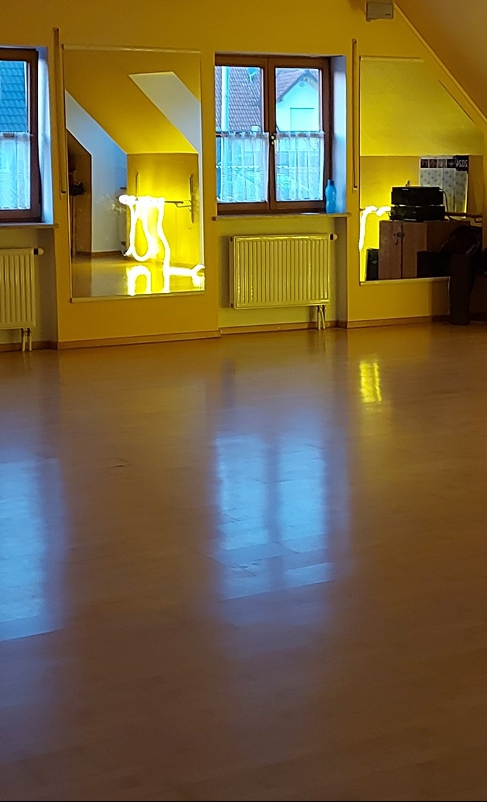 Neuer Boden für die Gymnastik und Karate des TSV Pöttmes