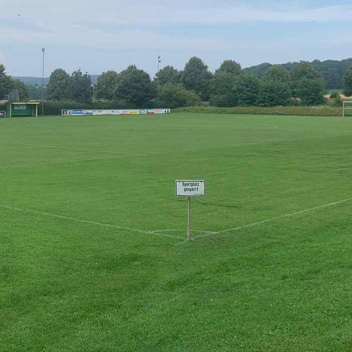 Ballfangzaun für unseren Fußballplatz