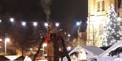 22 neue Dächer für Weihnachtsmarkthütten