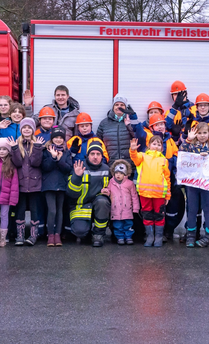 Mannschaftstransportwagen Kinder- und Jugendfeuerwehr Frellstedt