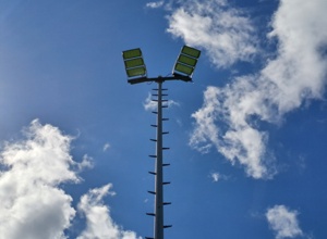 Notwendige Umrüstung auf LED-Flutlicht in Schleid