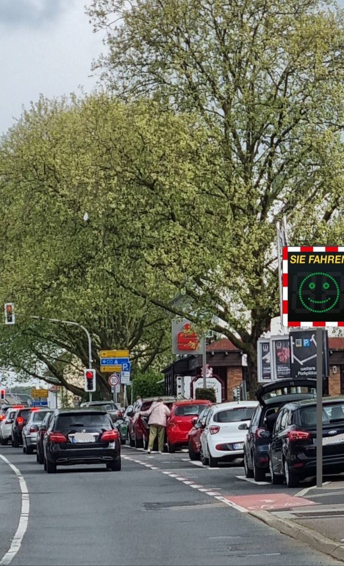 Smileys für die Altenberger-Dom-Straße