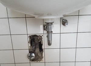 Sanierung Umkleidegebäude