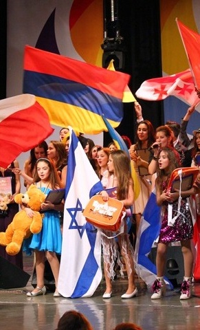 Reise zum Kinder- und Jugendgesangswettbewerb "Euro Pop Contest"