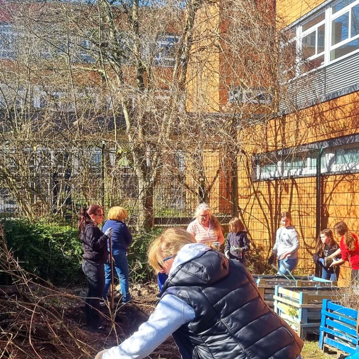 KlimaRetter wünschen sich neues Leben für den Schulgarten am GiL!