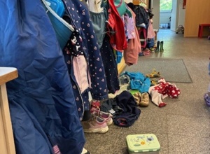 Eine neue Kindergarderobe für die Kita Siedlernest in Landau