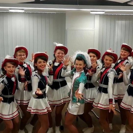Neue Uniformen - Chickpeas