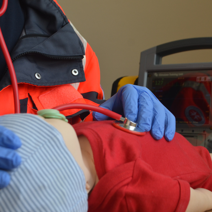 Baby-Simulator für die Ausbildung in lebensrettenden Maßnahmen