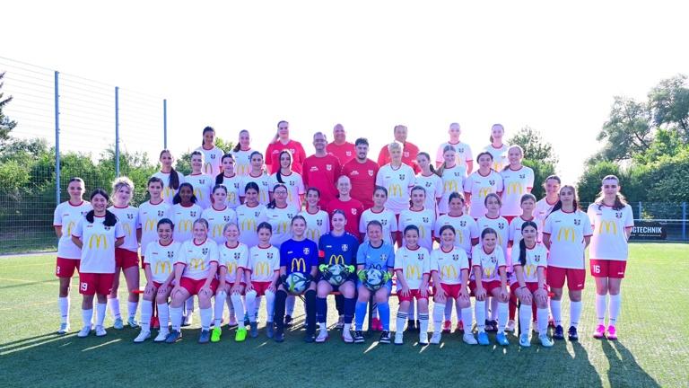 Erstausstattung Fußball Frauenmannschaft SC Urbach