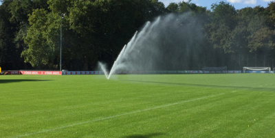 Wasser marsch! Bewässerungsanlage für den SVA