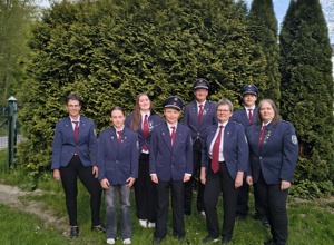 Neue Uniformen für den Spielmannszug Meschede