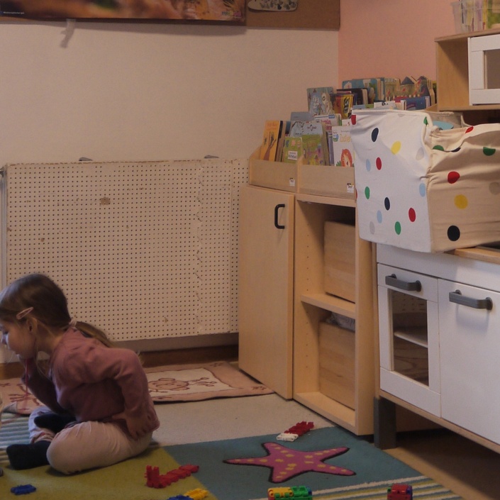 Kleine Würmchen, großer Plan - Wir schaffen uns neue Möbel an!