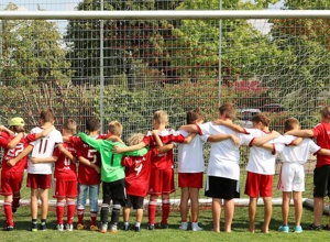 Errichtung Geräteschuppen für Trainingsmaterial