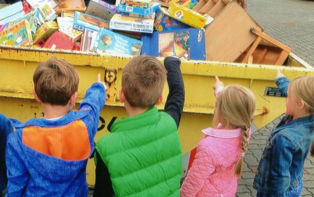 Turn- und Spielmaterialien der KiTa St. Laurentius Hochspeyer