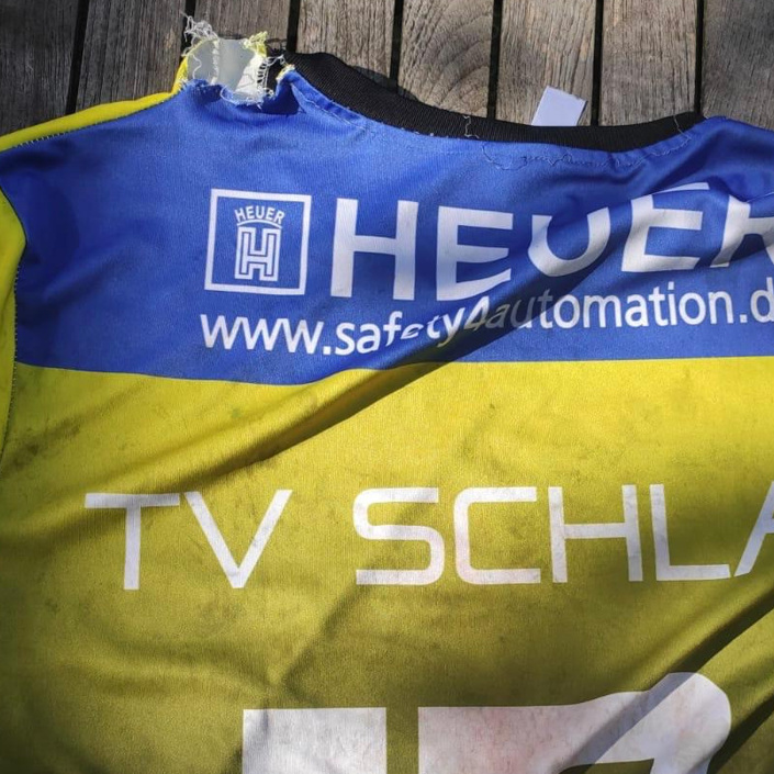 Neue Trikots für unsere Handballer