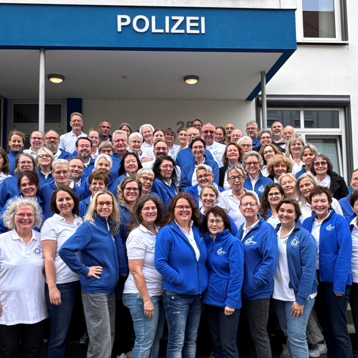 Volksbank: Polizeichor Hameln- Projektidee neue Chorkleidung
