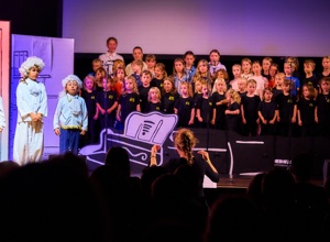 „Lauter, bitte!“ – junge Stimmen, starke Technik