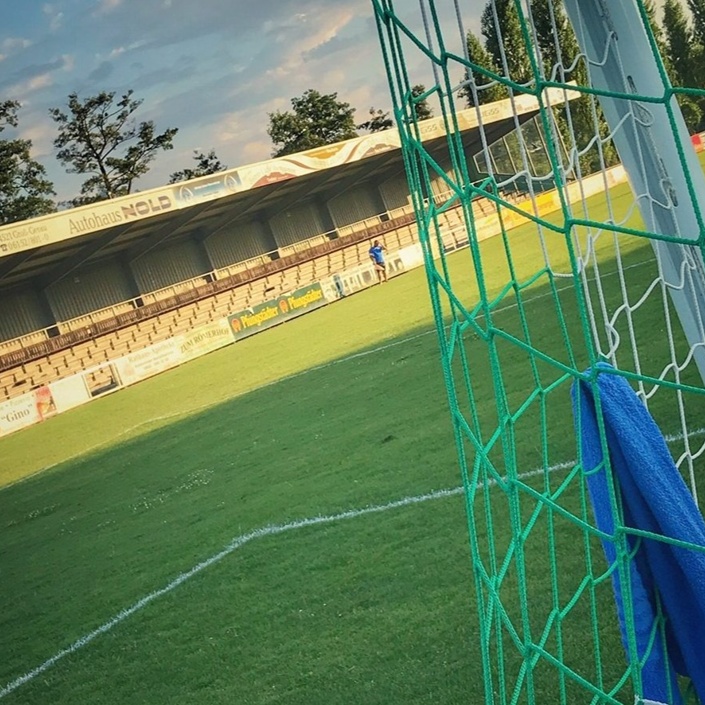 Neugestaltung der Tribüne