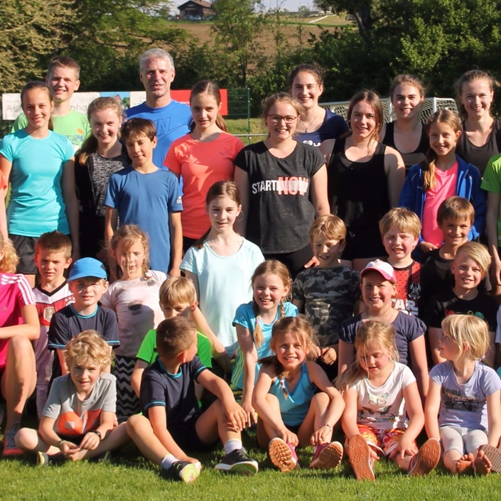 Trainingsjacken für oberreitnauer Leichtathleten