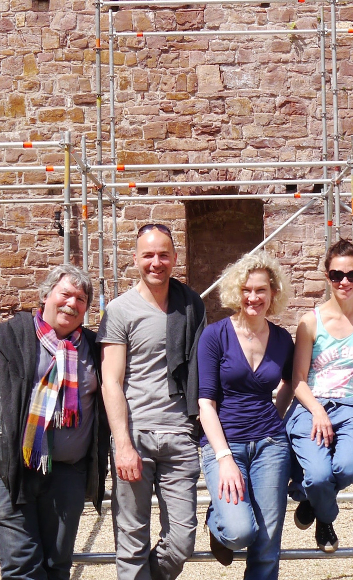 Theater braucht Anhänger
