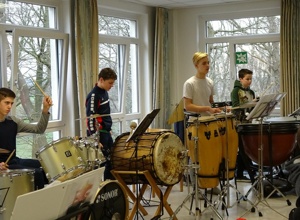 Zwei Pauken für die Gaesdoncker Bigband