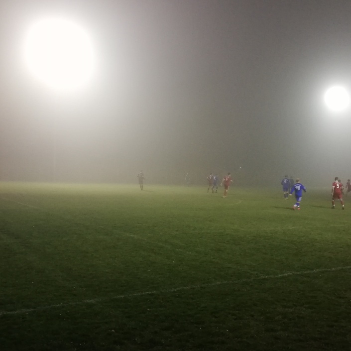 Sanierung der Flutlichtbeleuchtung beim FC Wallersdorf