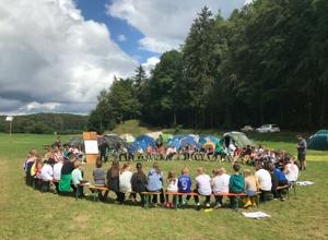Neues Betreuerzelt für das Zeltlager Effeltrich u. Poxdorf