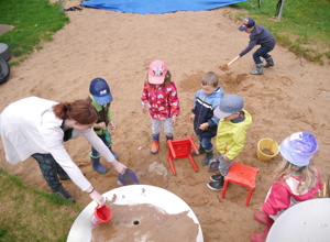 Instandsetzung des Spielhügels auf dem Spielplatz