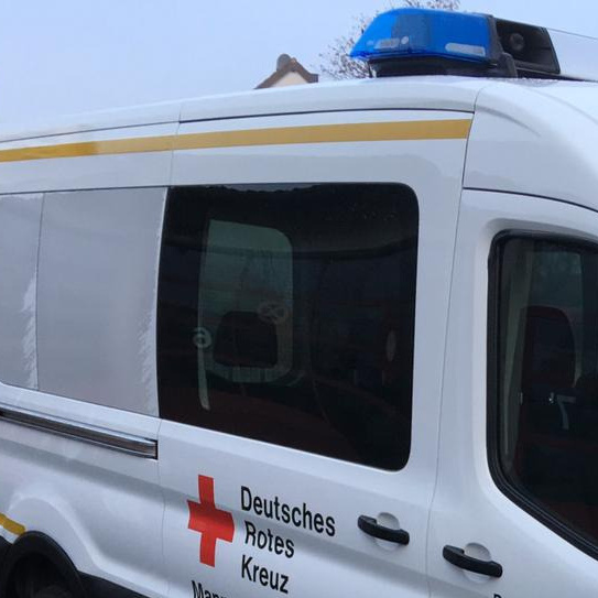 Neuer Mannschaftswagen Rotes Kreuz