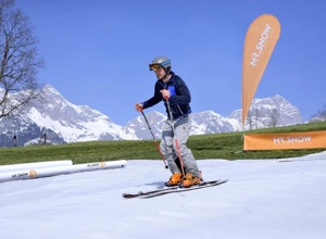 Skischule Straßberg: Textile Skipiste für Kinderskikurse