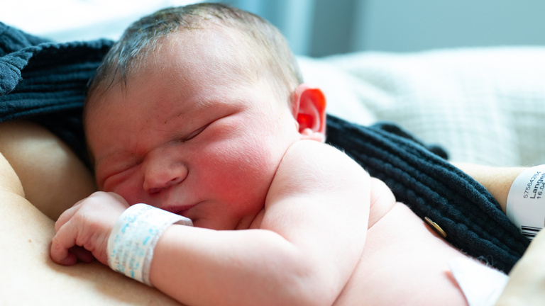 Bonding - Unterstützung von Eltern und Neugeborenen