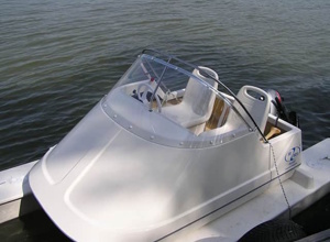 Rudern? Aber sicher! Trainerbegleitboot mit E-Motor