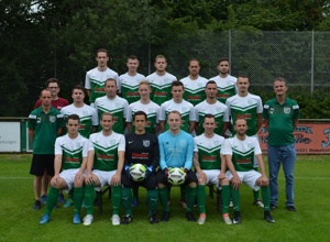 Fassade und Vordach am Sportlerheim Reinsfeld