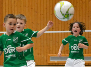 Trikots für Jugendfußball Camp