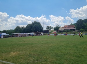 Neue Tische und Stühle für das Vereinsheim