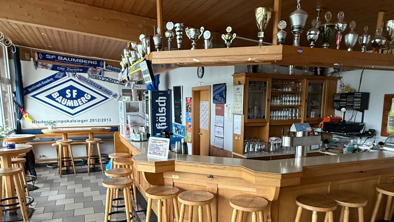 Theken- und Kücheneinrichtung im neuen Vereinsheim Am Kielsgraben 7