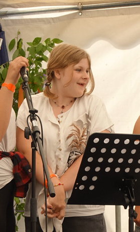 "Müsste genau da nicht Musik sein...?"