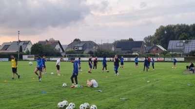 Flutlichtanlage Sportplatz Reelsen